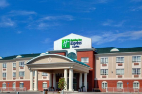  Holiday Inn Express Hotel & Suites-Hinton, an IHG Hotel  Хинтон